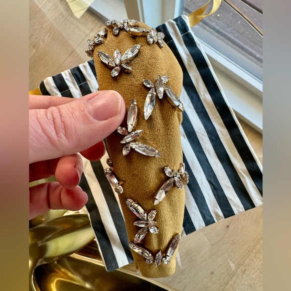 Lele Sadoughi Gold Knotted Headband with Butterly Jewel Embellishment - Picture 4 of 8